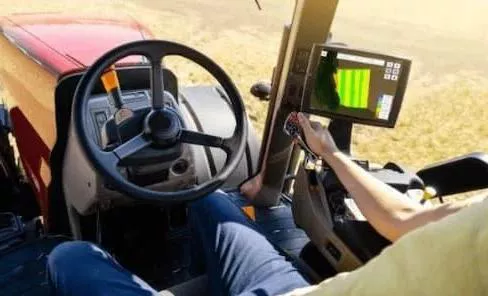 Plantio, colheita, pulverização: o operador deve sincronizar na nuvem todos os dados gerados nas operações agrícolas