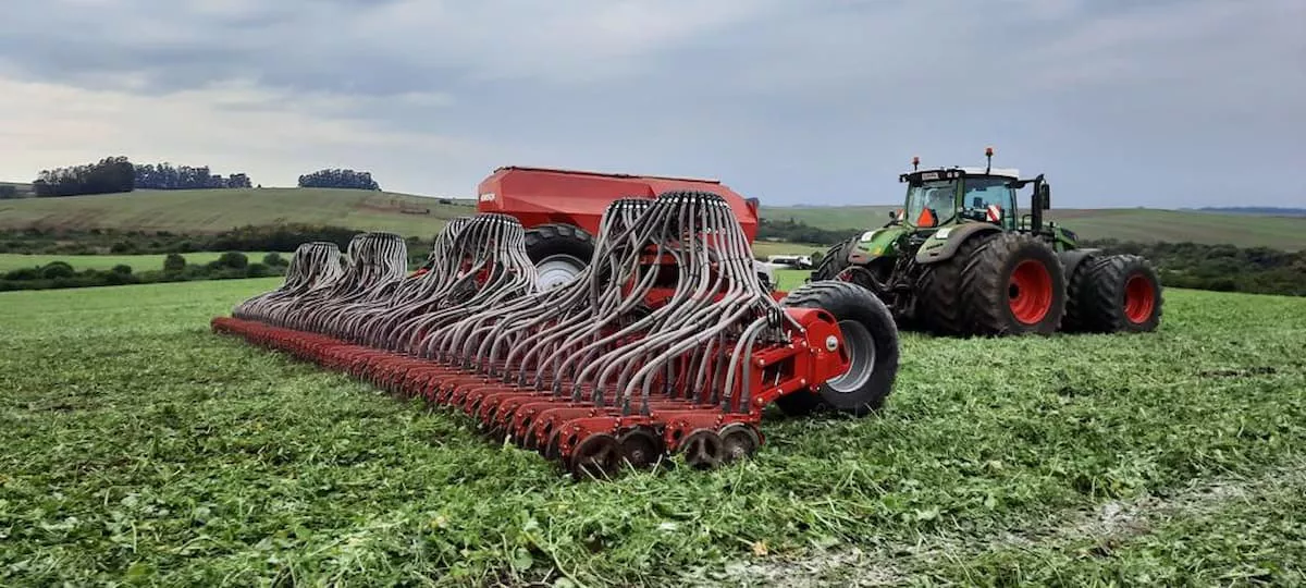 Plantio de Trigo sobre Mix de Cobertura - Sementes Aurora_RS. Créditos fotografia Eduardo Debortoli