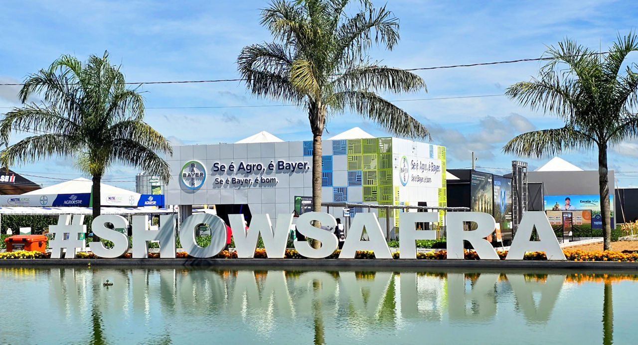 Legenda: Bayer apresenta portfólio integrado para soja, milho e algodão no Show Safra em Lucas do Rio Verde, em Mato Grosso. 
