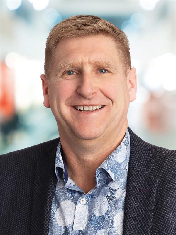 Headshot of Rob Strilchuk 