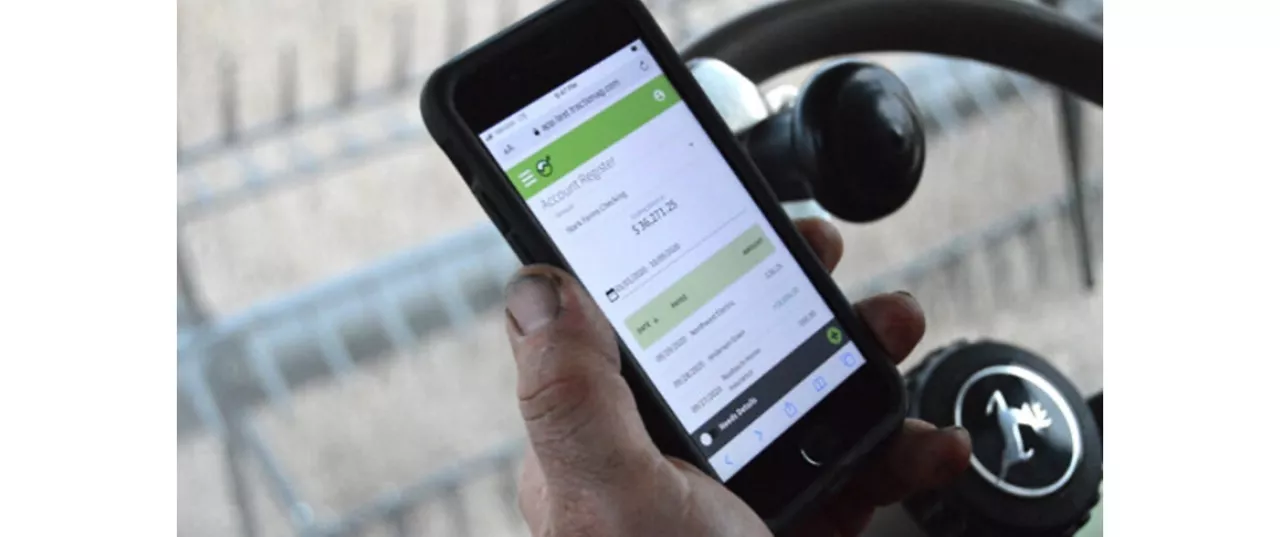 Traction Ag app on Smartphone